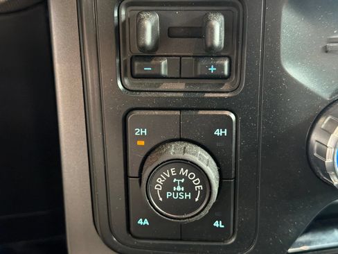 Used 2025 Ford F150 Lariat w/ Equipment Group 502A High AWD/4WD image 24