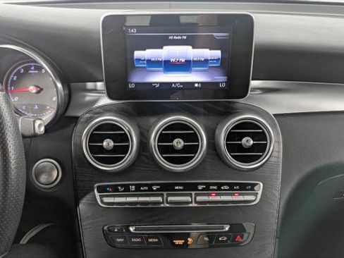 Used 2018 Mercedes-Benz GLC 300 image 26