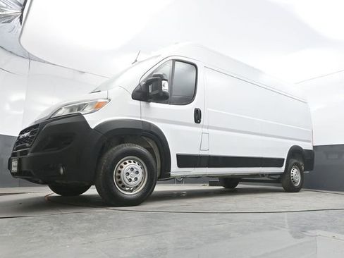 Used 2024 RAM ProMaster 2500 w/ Convenience Group FWD image 31
