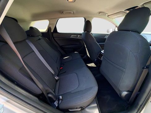 Used 2023 Kia Sportage LX AWD/4WD image 25