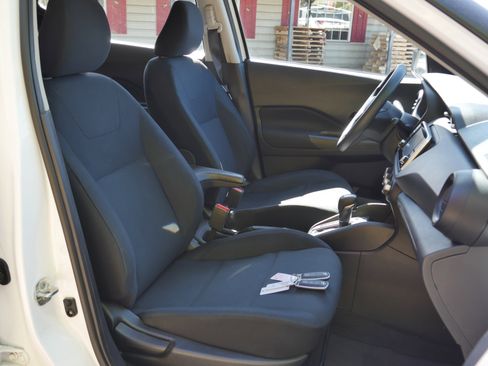 Certified 2024 Nissan Kicks S FWD image 21