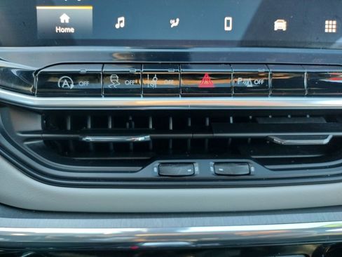 Used 2023 Jeep Compass Limited w/ Sun and Sound Group image 14