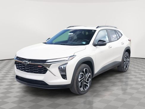 New 2026 Chevrolet Trax RS FWD image 8