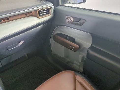 Used 2022 Ford Maverick Lariat w/ Lariat Luxury Package image 19