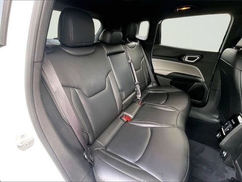 Used 2025 Jeep Compass Limited AWD/4WD image 26