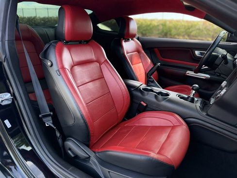 Used 2021 Ford Mustang GT Premium w/ Equipment Group 401A RWD image 27