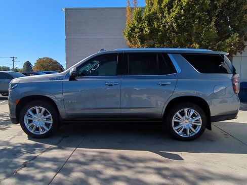 Used 2021 Chevrolet Tahoe High Country w/ Premium Package image 3