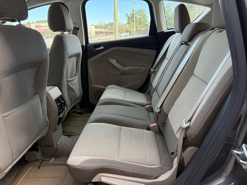 Used 2015 Ford C-MAX SE image 21