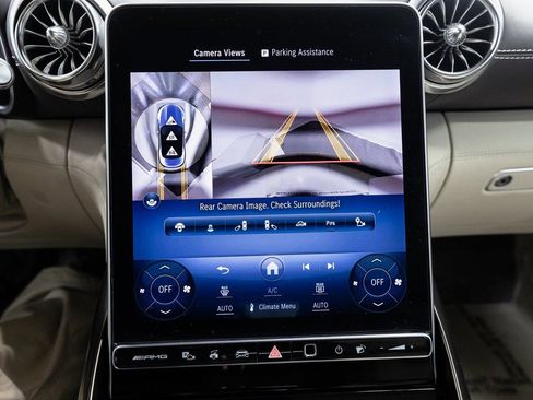 Used 2022 Mercedes-Benz SL 55 AMG 4MATIC w/ Driver Assistance Package image 20