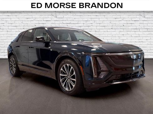 Certified 2024 Cadillac Lyriq Sport RWD image 6