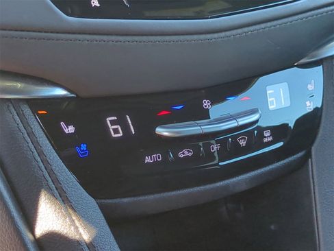 Certified 2024 Cadillac XT5 Premium Luxury w/ Platinum Package image 19