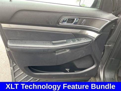 Used 2019 Ford Explorer XLT w/ Equipment Group 202A FWD image 10