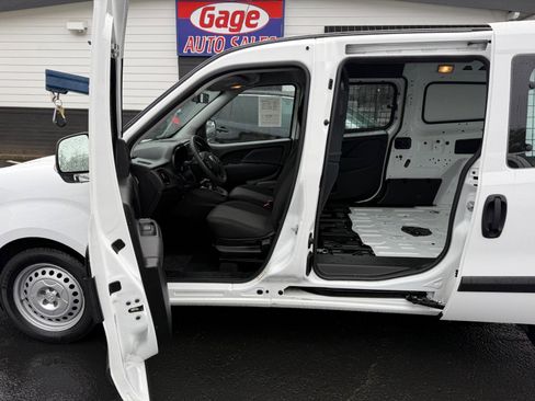 Used 2022 RAM ProMaster City Tradesman image 17