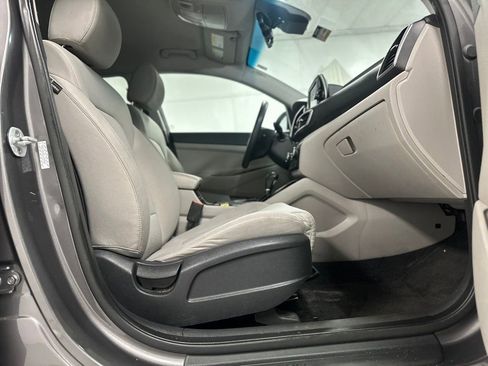 Used 2020 Hyundai Tucson Value FWD image 20