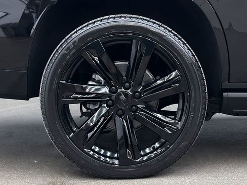 Used 2026 Cadillac Escalade Platinum Sport image 11