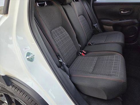 Certified 2025 Honda HR-V Sport image 18