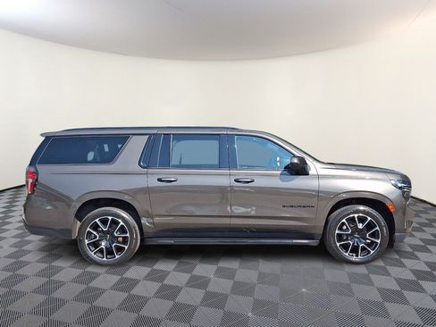 Used 2021 Chevrolet Suburban RST w/ Max Trailering Package AWD/4WD image 7