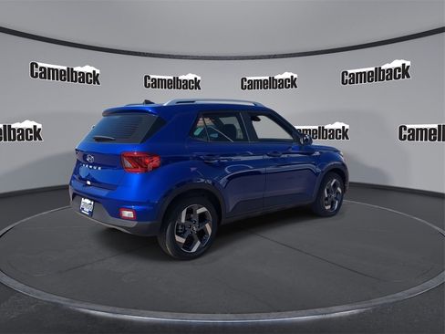 New 2025 Hyundai Venue Limited image 7
