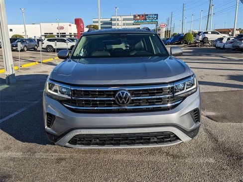 Certified 2023 Volkswagen Atlas SE image 10