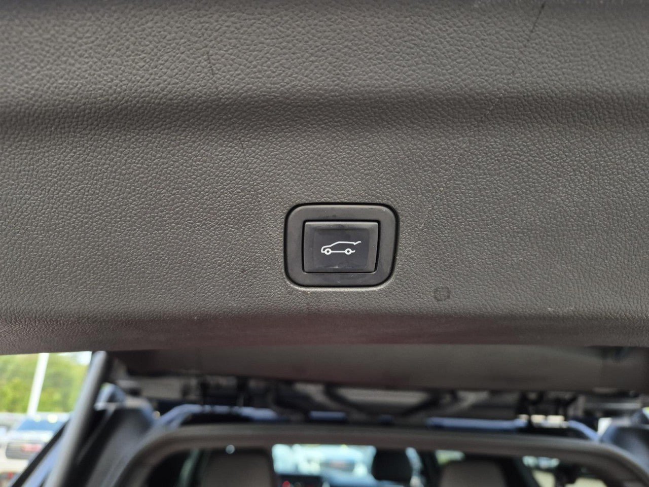 Certified 2022 GMC Yukon XL Denali w/ Denali Premium Package AWD/4WD image 10