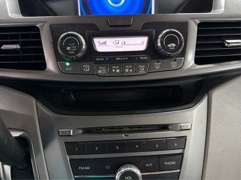 Used 2015 Honda Odyssey LX image 20
