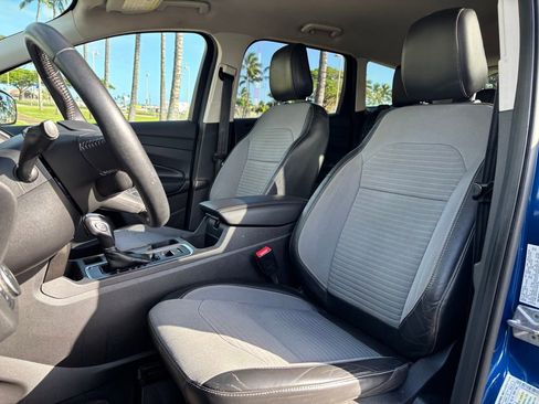 Used 2019 Ford Escape SE FWD image 8