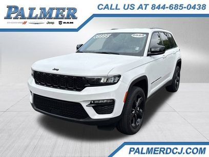 Used 2024 Jeep Grand Cherokee Limited w/ Black Appearance Package