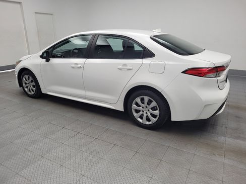 Used 2022 Toyota Corolla LE image 3