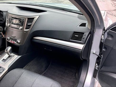 Used 2012 Subaru Legacy 2.5i Premium w/ All-Weather Pkg image 11