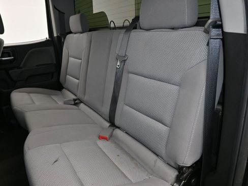 Used 2018 Chevrolet Silverado 1500 Custom w/ Custom Value Package image 29