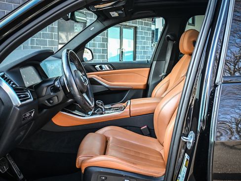 Used 2019 BMW X5 xDrive40i w/ M Sport Package image 8
