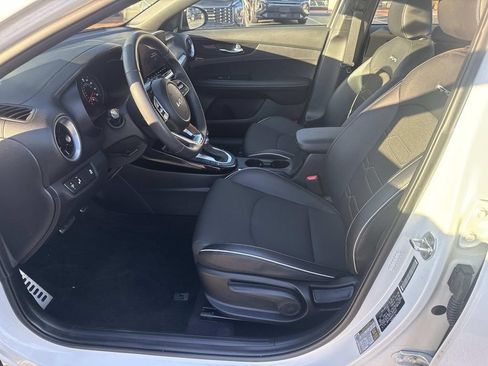 Used 2023 Kia Forte GT-Line image 17