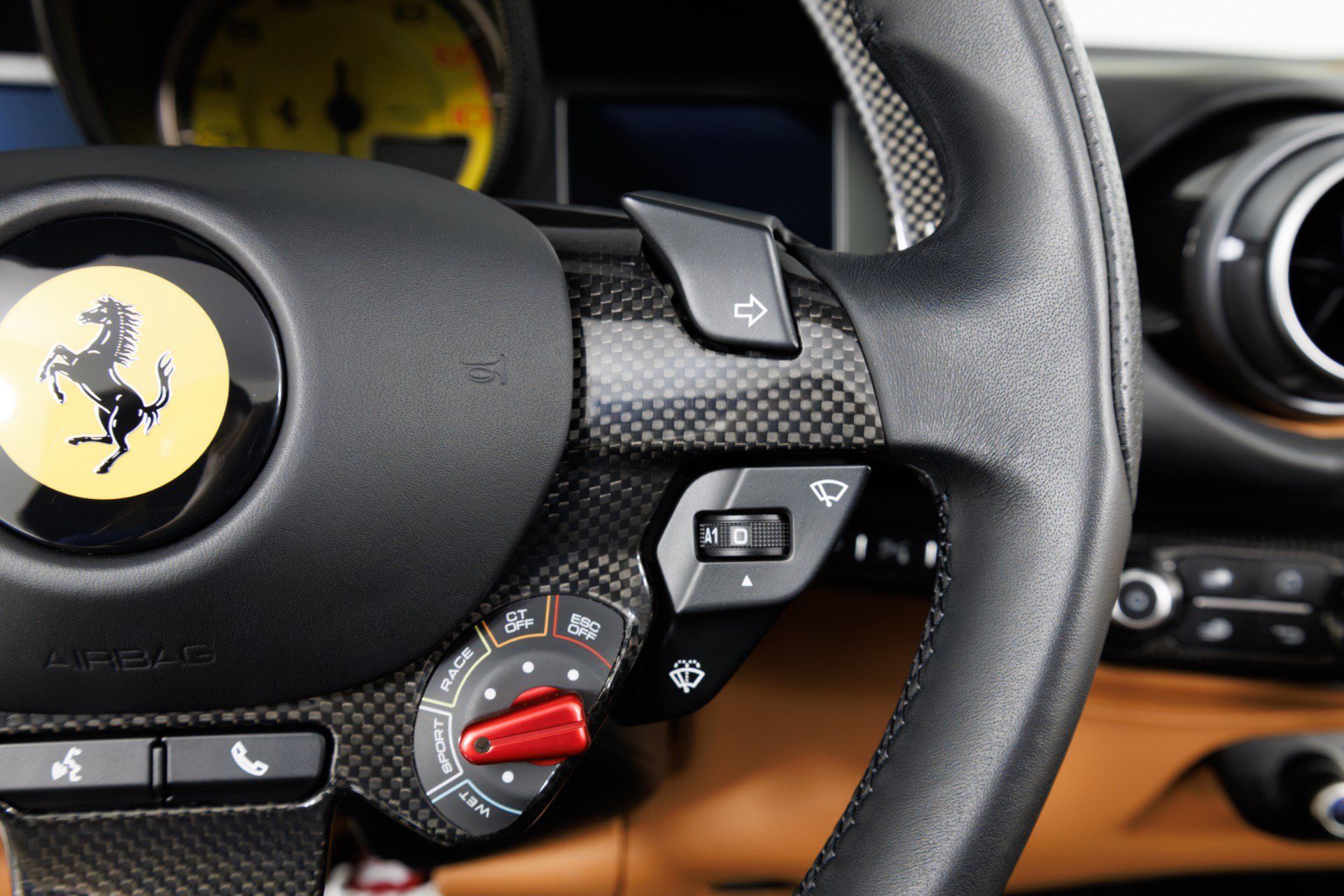 Used 2021 Ferrari 812 GTS RWD image 27