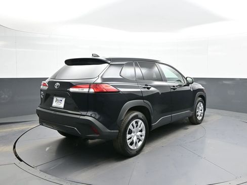 Certified 2025 Toyota Corolla Cross L image 6