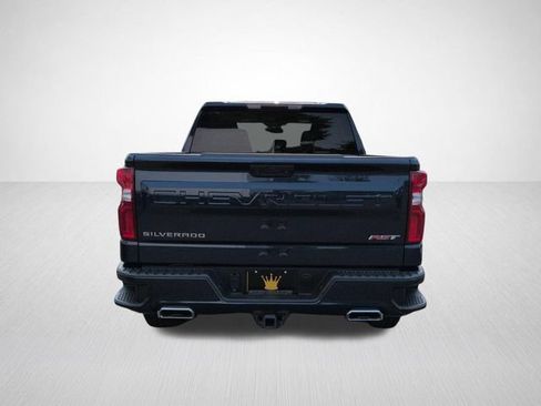 Used 2023 Chevrolet Silverado 1500 RST AWD/4WD image 9