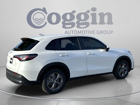 Certified 2026 Honda HR-V LX image 6