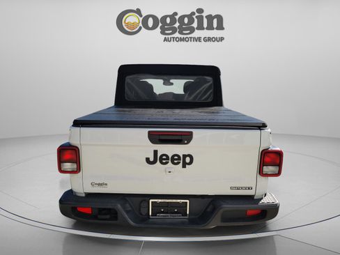 Used 2020 Jeep Gladiator Sport w/ Quick Order Package 24S AWD/4WD image 3