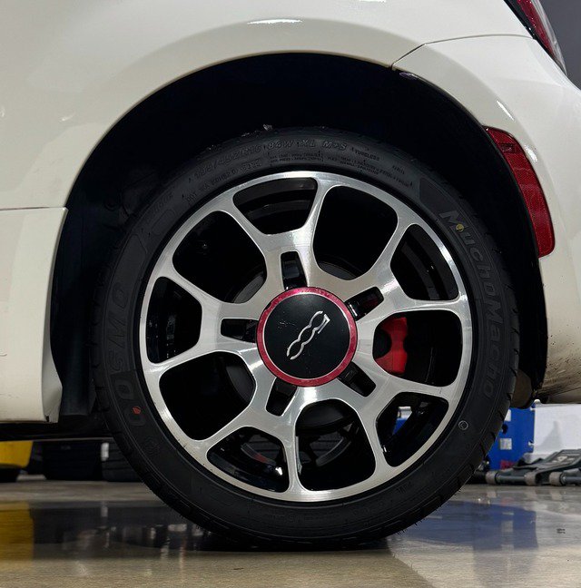 Used 2015 FIAT 500 Turbo w/ Comfort/Convenience Group FWD image 15