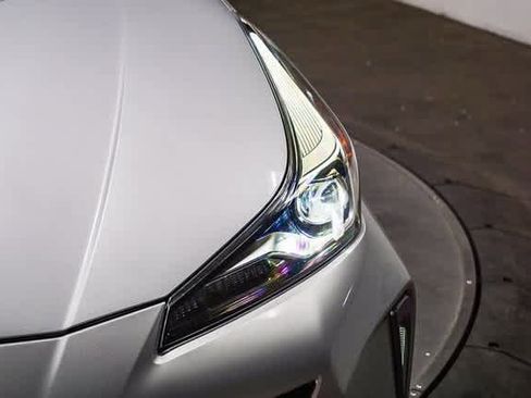 Certified 2021 Toyota Prius LE w/ Carpet Mat Package (TMS) image 5