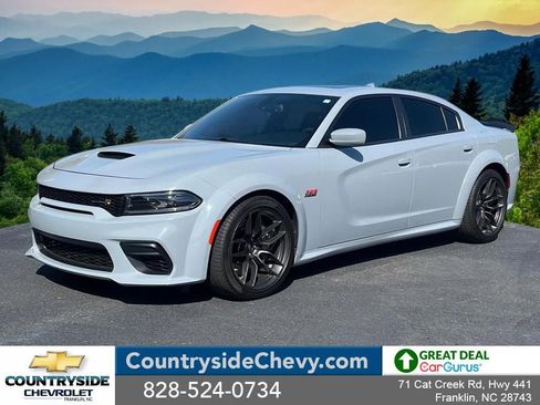 Used 2022 Dodge Charger Scat Pack RWD image 1