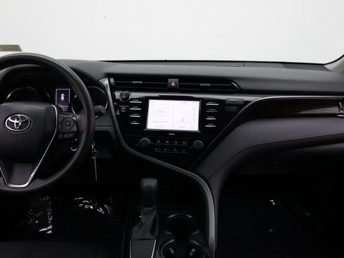 Used 2020 Toyota Camry LE FWD image 33