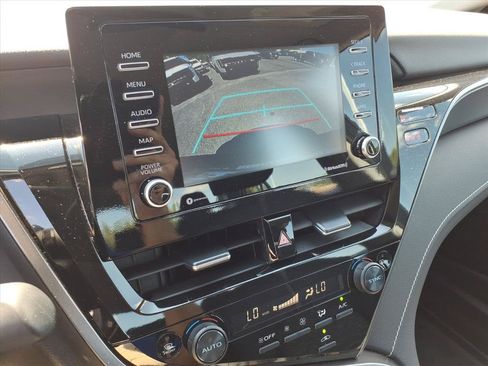 Used 2024 Toyota Camry SE FWD image 27