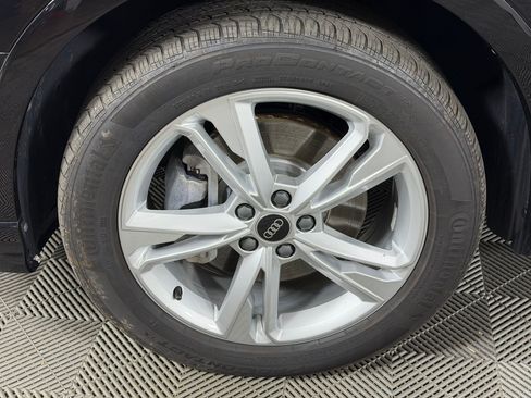 Certified 2023 Audi Q3 2.0T Premium w/ 19" Wheel Package AWD/4WD image 13