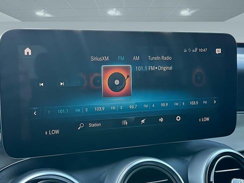 Used 2021 Mercedes-Benz GLC 300 GLC 300 image 22