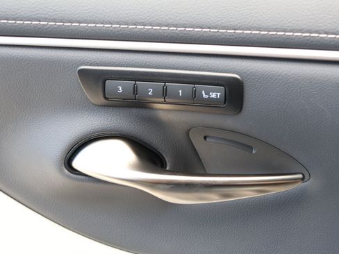 Used 2025 Lexus ES 300h w/ Premium Package FWD image 13