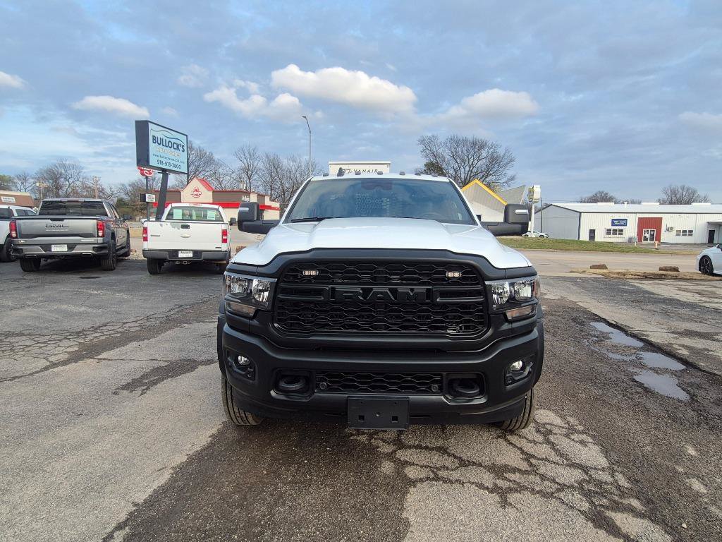 Used 2024 RAM 5500 Tradesman w/ Safety Group AWD/4WD image 12