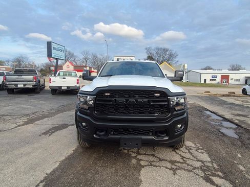 Used 2024 RAM 5500 Tradesman w/ Safety Group AWD/4WD image 12