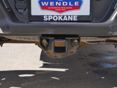 Used 2019 Ford F150 Platinum w/ Equipment Group 701A Luxury image 25