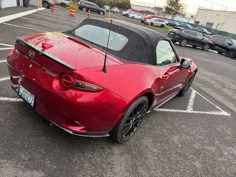 Used 2023 MAZDA MX-5 Miata Club w/ Brembo/BBS Recaro Package image 10