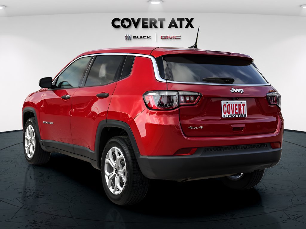 Used 2025 Jeep Compass Sport AWD/4WD image 5
